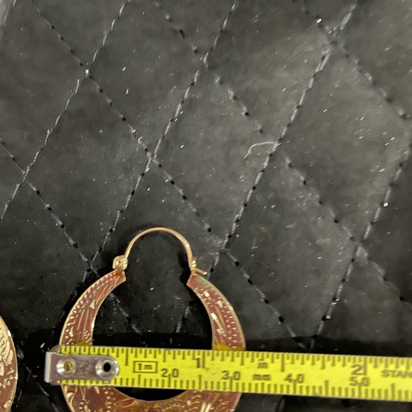 14k Gold hoop earrings - Picture 6 of 6